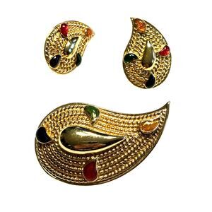 Vintage fashion jewelry set gold brooch & pierced earrings textured colorful